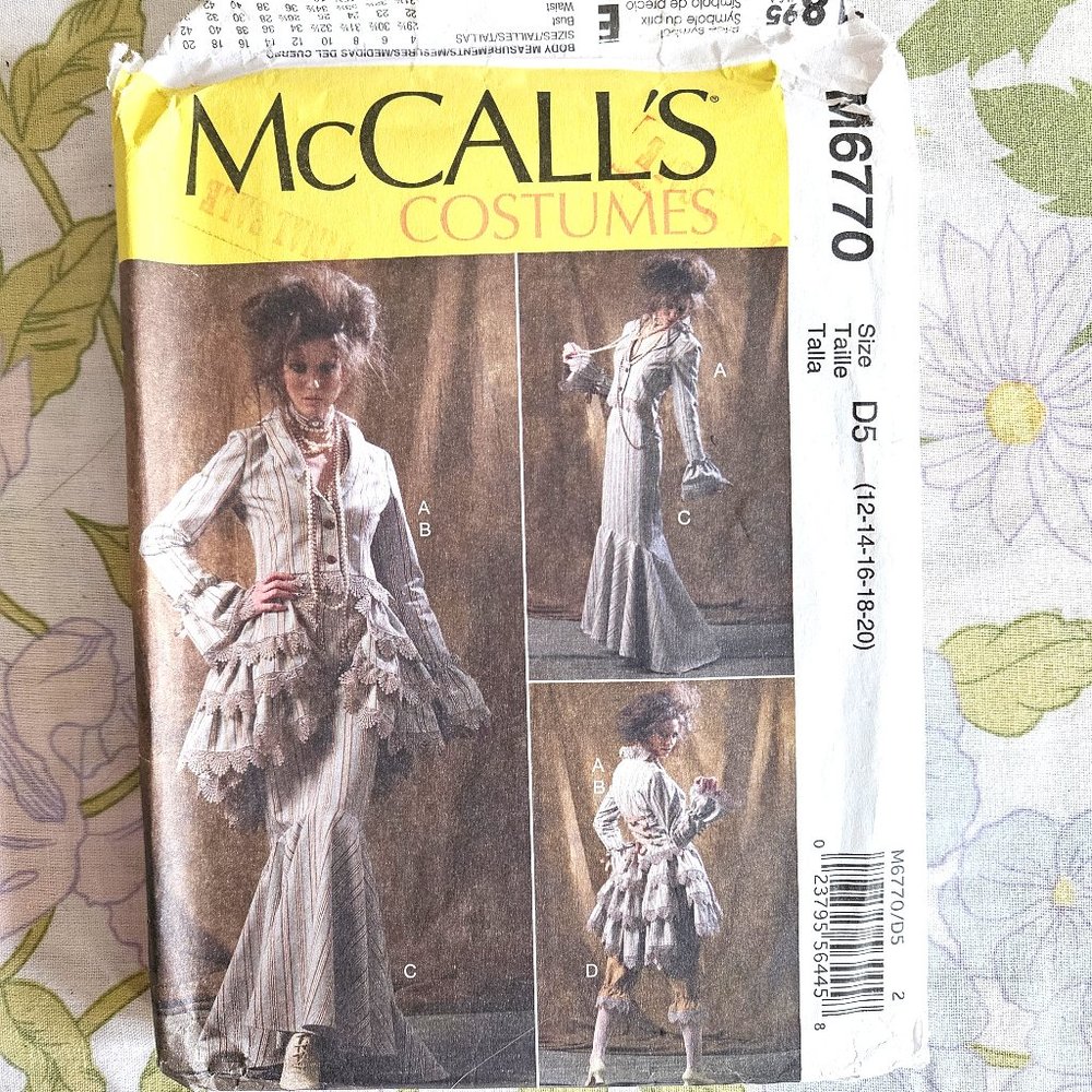 UNCUT Sewing Pattern McCall's 6770 Size  12-20